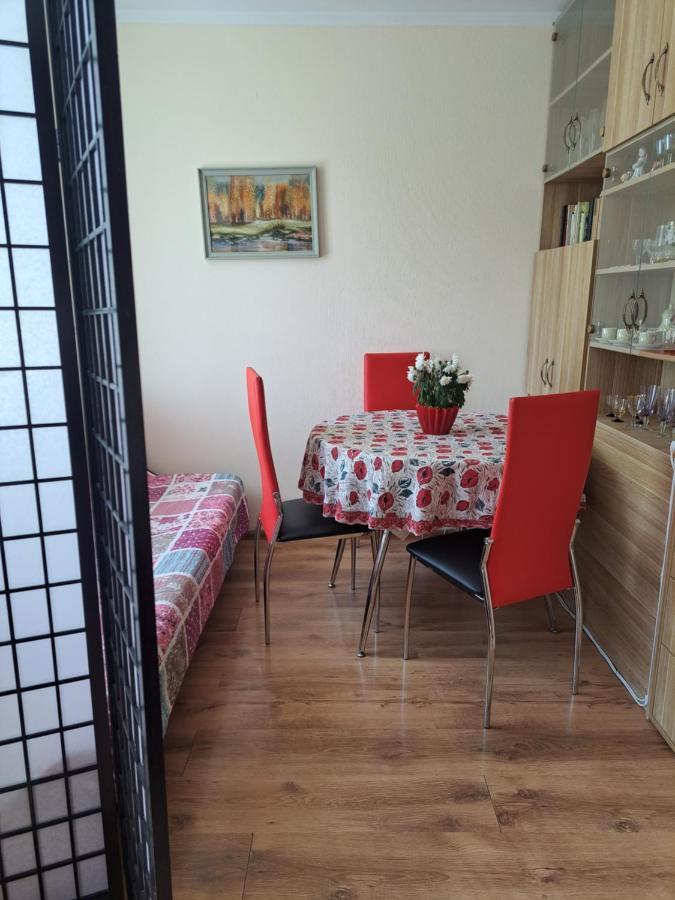 Ziemielu Mols Apartaments/Pirma Linija Pie Juras 利耶帕亚 外观 照片